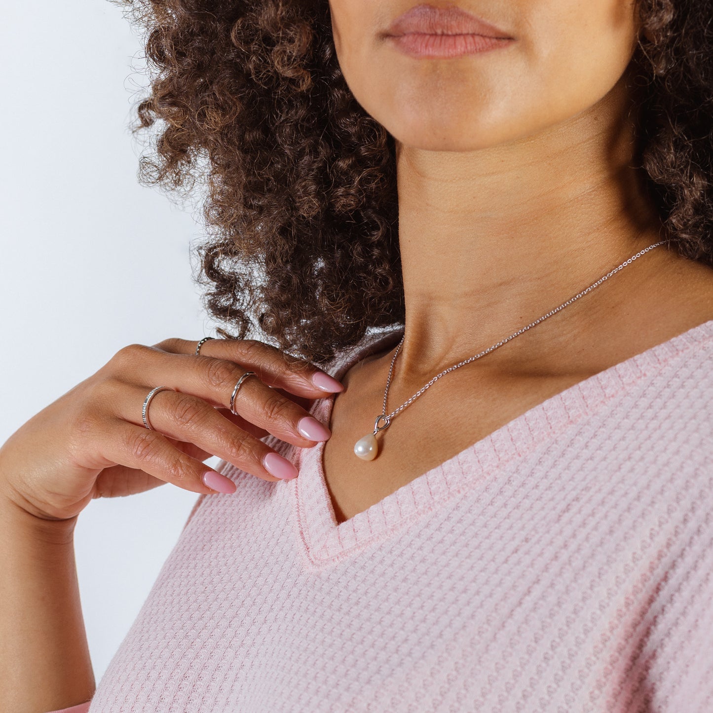 Droplet Pearl Necklace