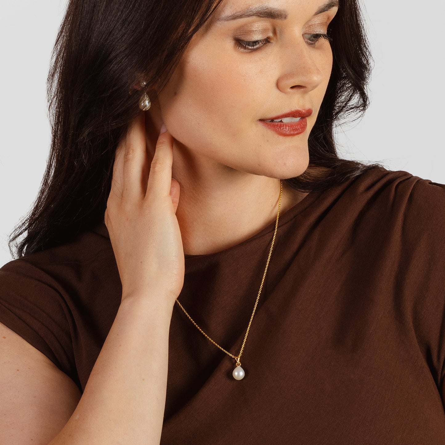 Droplet Pearl Necklace